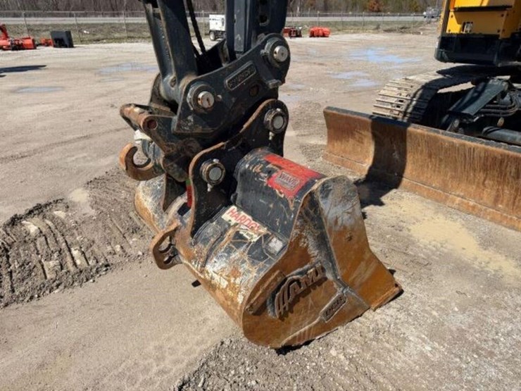 2023-hyundai-hx130a-lcr-image-47