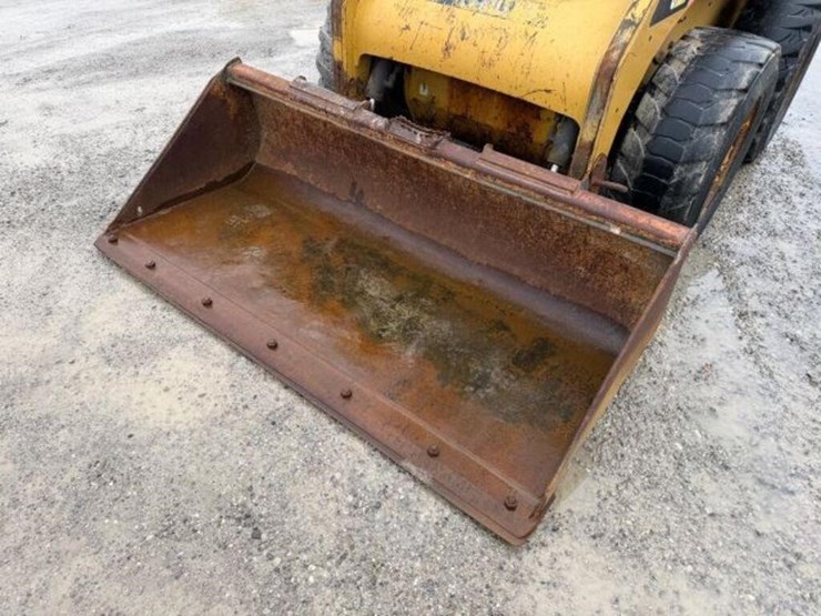 2009-caterpillar-232b2-image-22