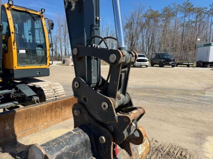 2023-hyundai-hx130a-lcr-image-50