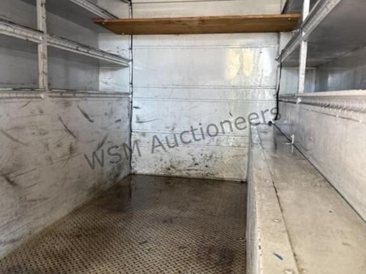 2014-ford-f550-image-10