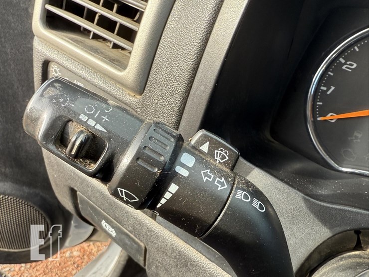 2010-chevrolet-colorado-image-18