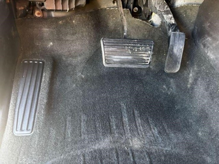 2016-gmc-yukon-denali-image-24