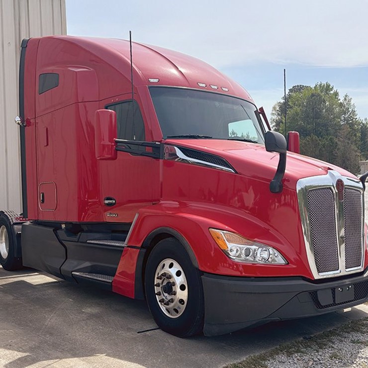 2024 KENWORTH T680