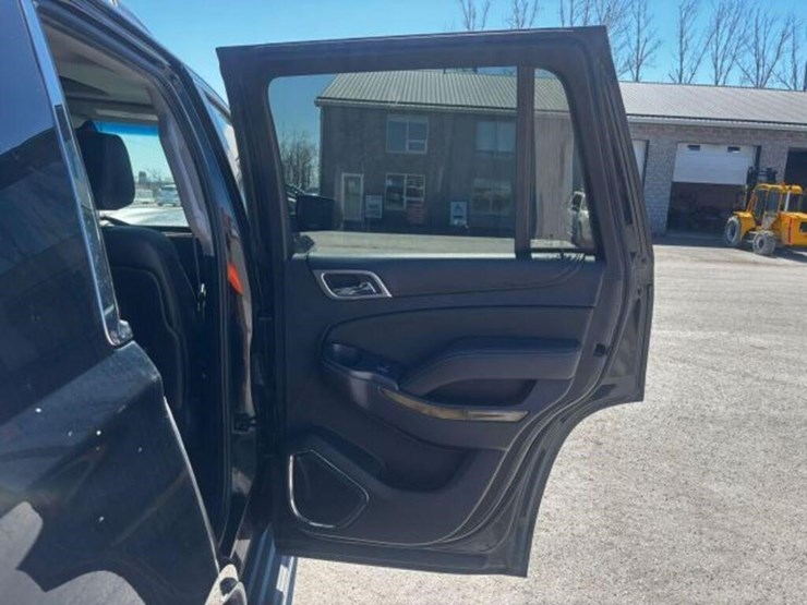 2016-gmc-yukon-denali-image-50