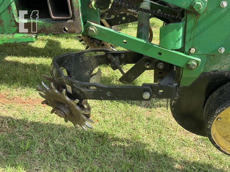 john-deere-7000-image-7