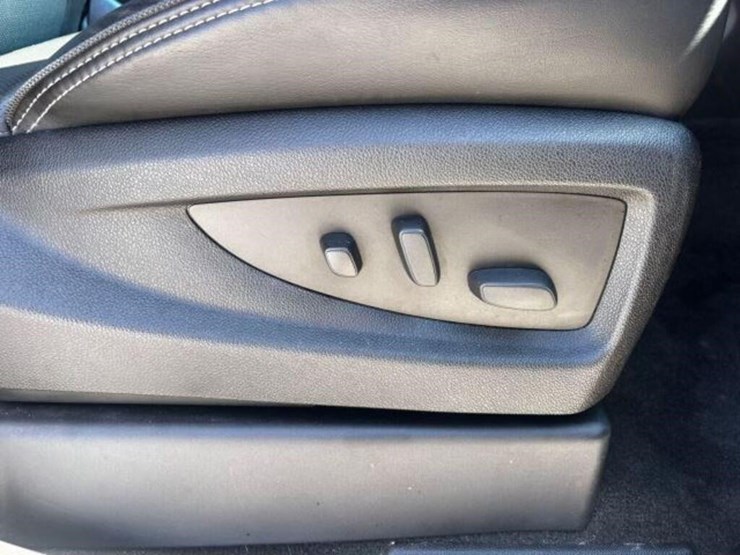 2016-gmc-yukon-denali-image-44