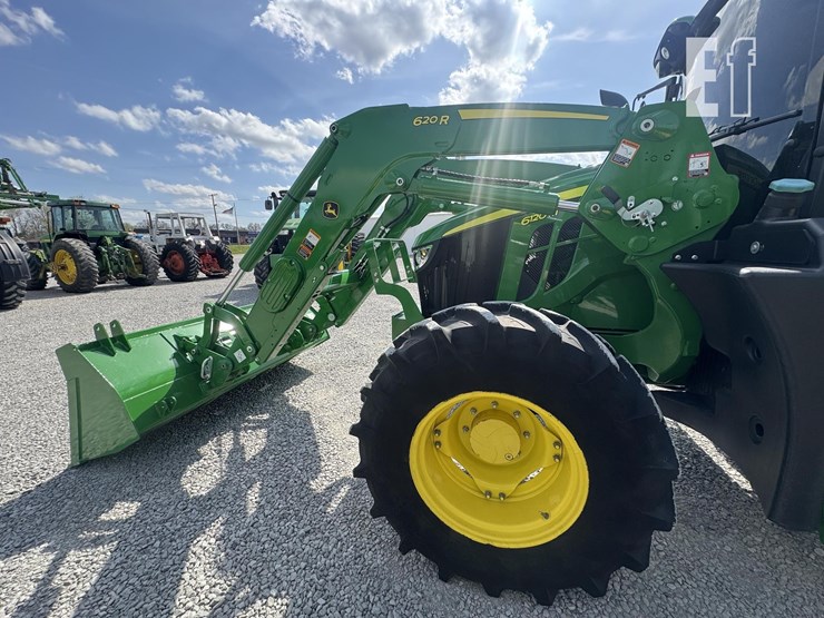 2023-john-deere-6120m-image-14