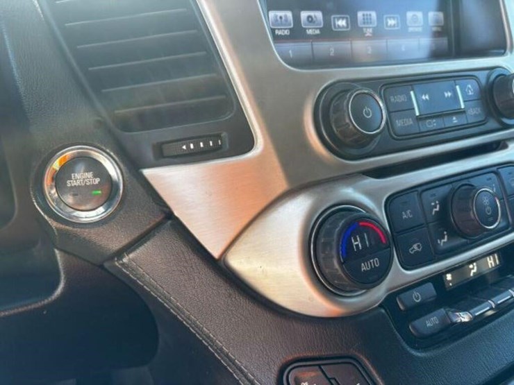 2016-gmc-yukon-denali-image-30