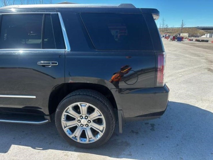 2016-gmc-yukon-denali-image-86