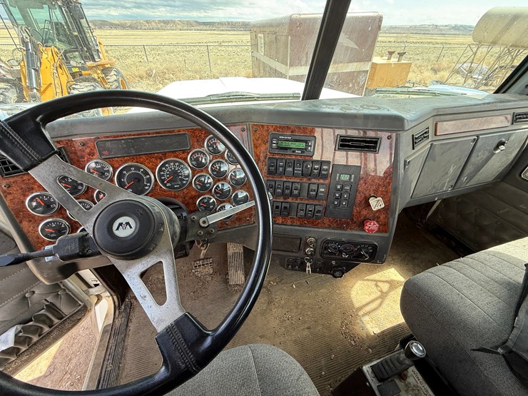 2009-western-star-4900-image-21