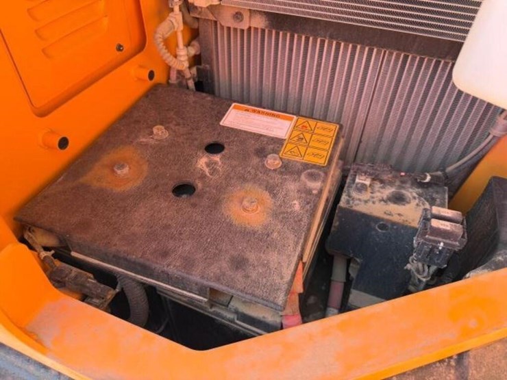 2023-hyundai-hx130a-lcr-image-32