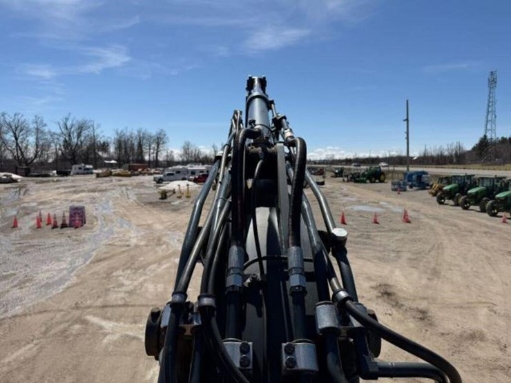 2023-hyundai-hx130a-lcr-image-45