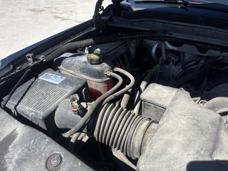 2016-gmc-yukon-denali-image-98