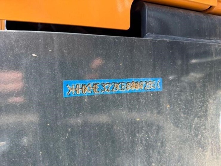 2023-hyundai-hx130a-lcr-image-11