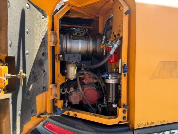 2023-hyundai-hx130a-lcr-image-29