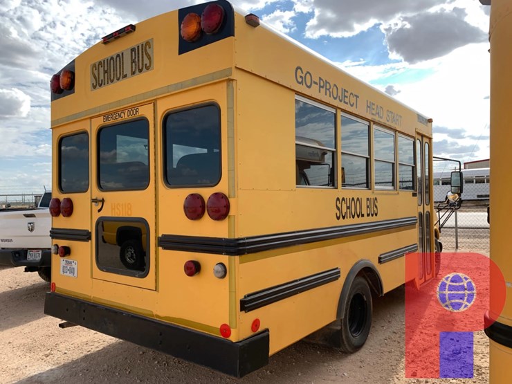 1999-chevrolet-express-passenger-bus-image-4