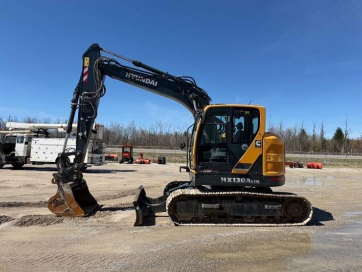 2023-hyundai-hx130a-lcr-image-6