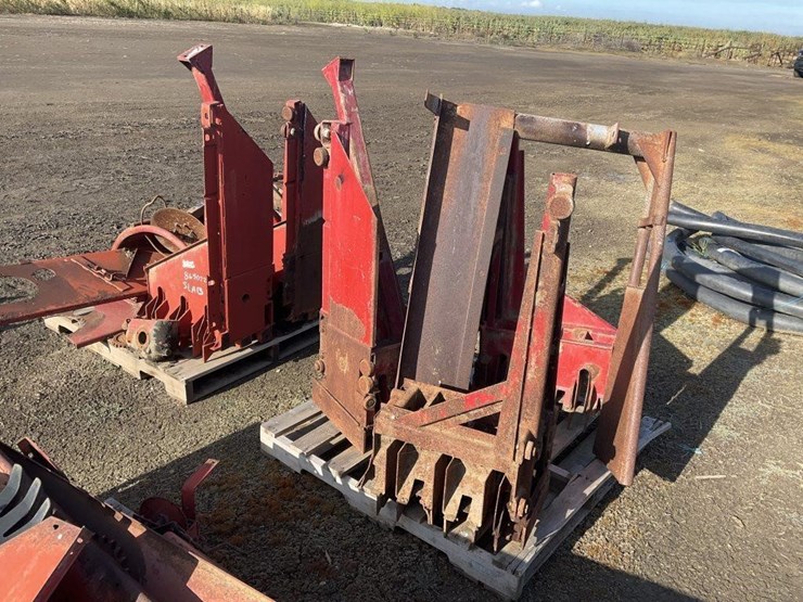 new-holland-500-image-8