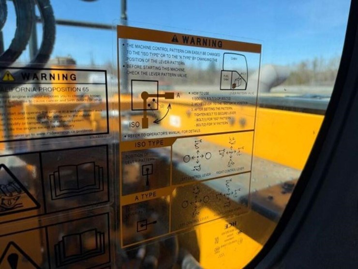 2023-hyundai-hx130a-lcr-image-15