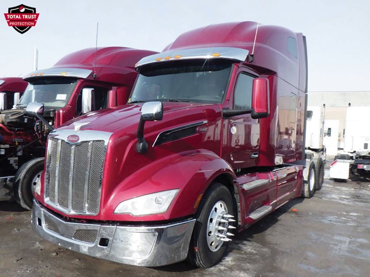 2023-peterbilt-579-image-1