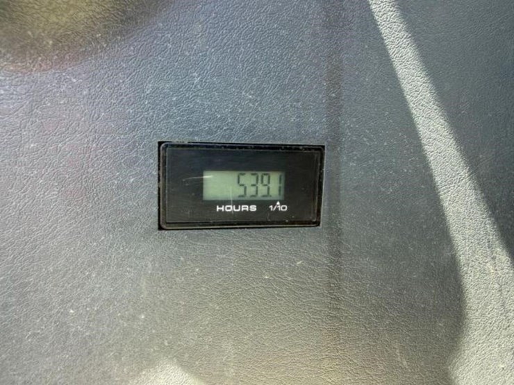 2023-hyundai-hx130a-lcr-image-9