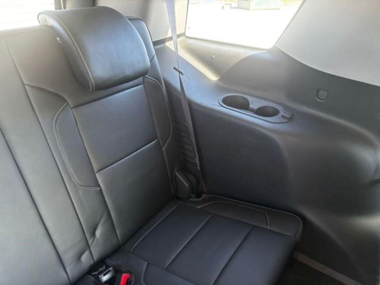 2016-gmc-yukon-denali-image-60