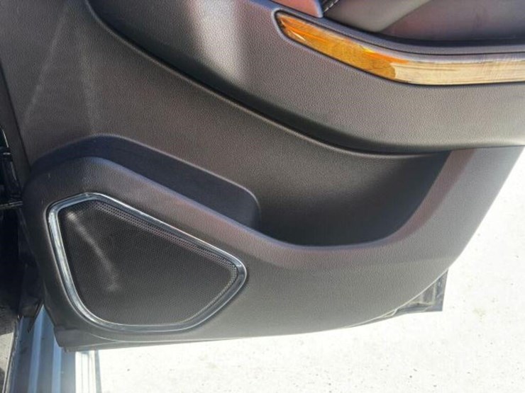 2016-gmc-yukon-denali-image-52