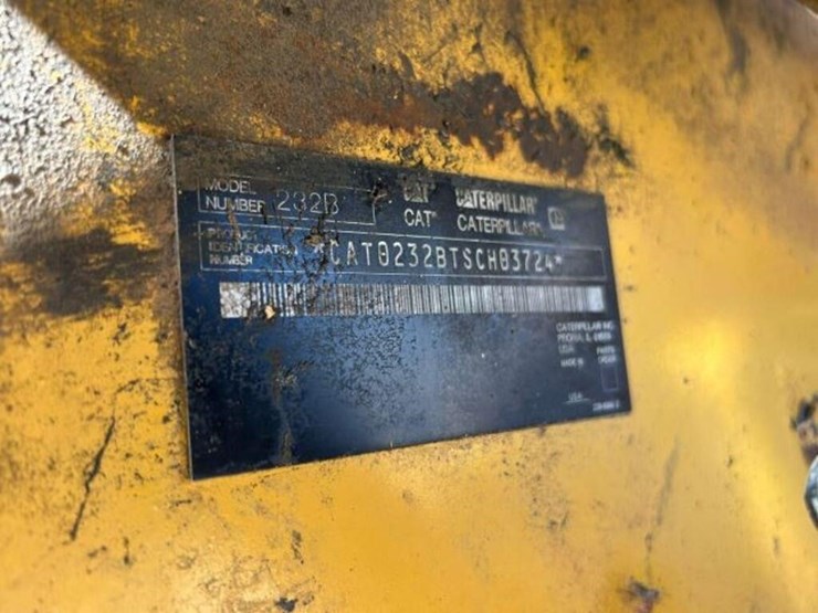 2009-caterpillar-232b2-image-16