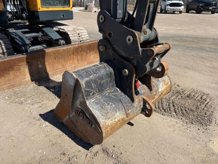 2023-hyundai-hx130a-lcr-image-54