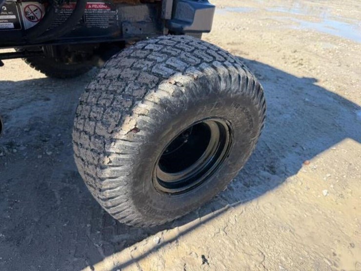 kubota-f2690-image-34