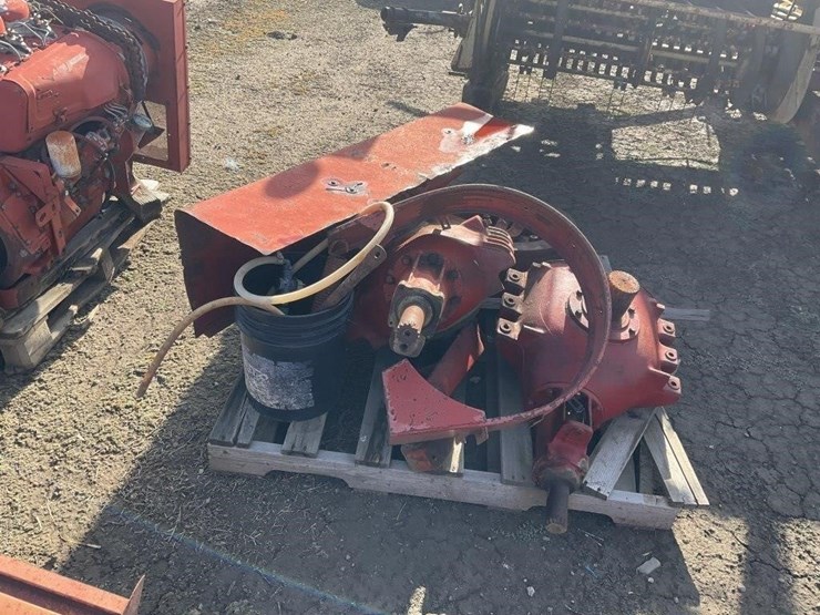 new-holland-500-image-5