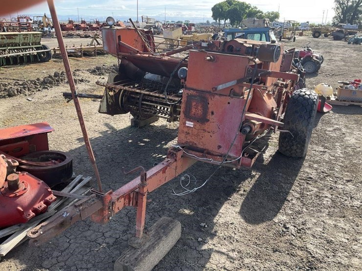 new-holland-500-image-3