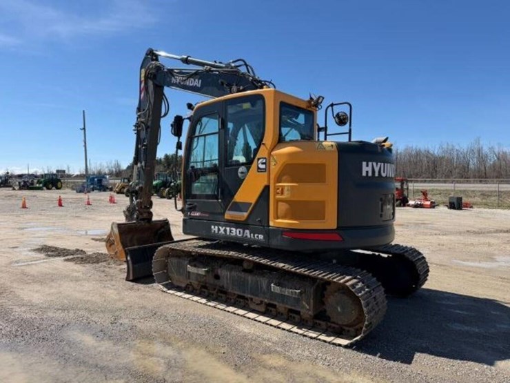 2023-hyundai-hx130a-lcr-image-5