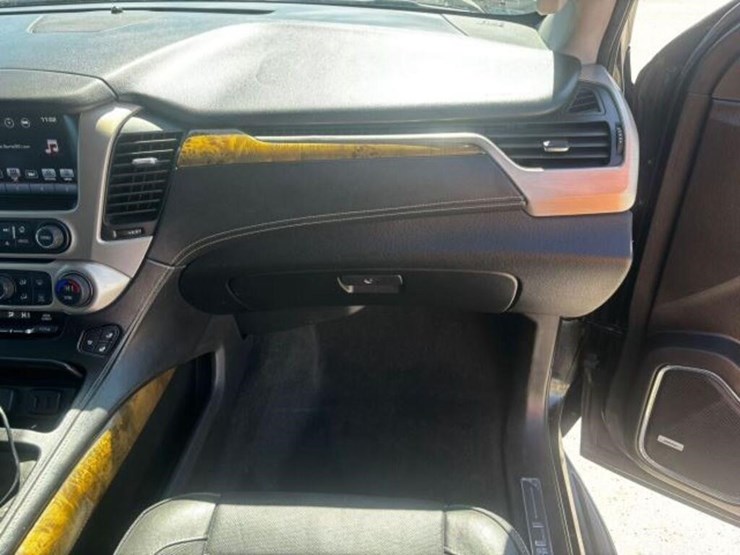 2016-gmc-yukon-denali-image-45