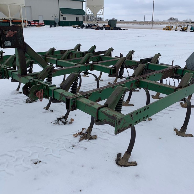 John Deere 1000 Cultivator