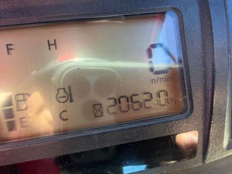 kubota-f2690-image-14