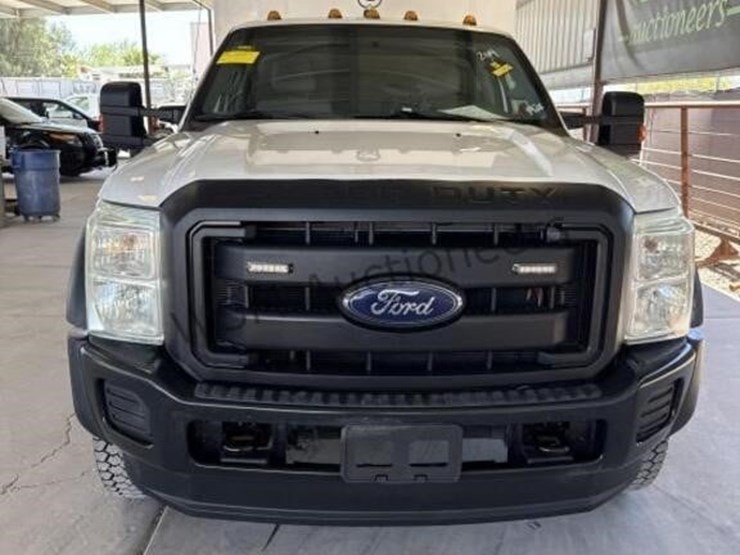 2014-ford-f550-image-3