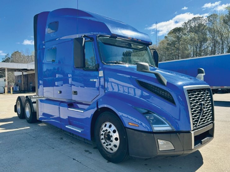 2020-volvo-vnl-760-image-1