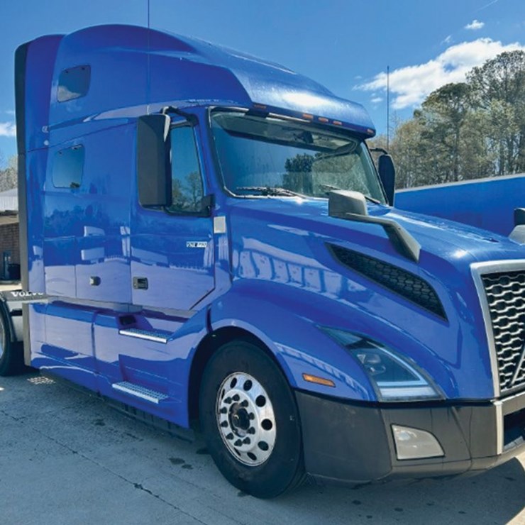 2020 VOLVO VNL 760