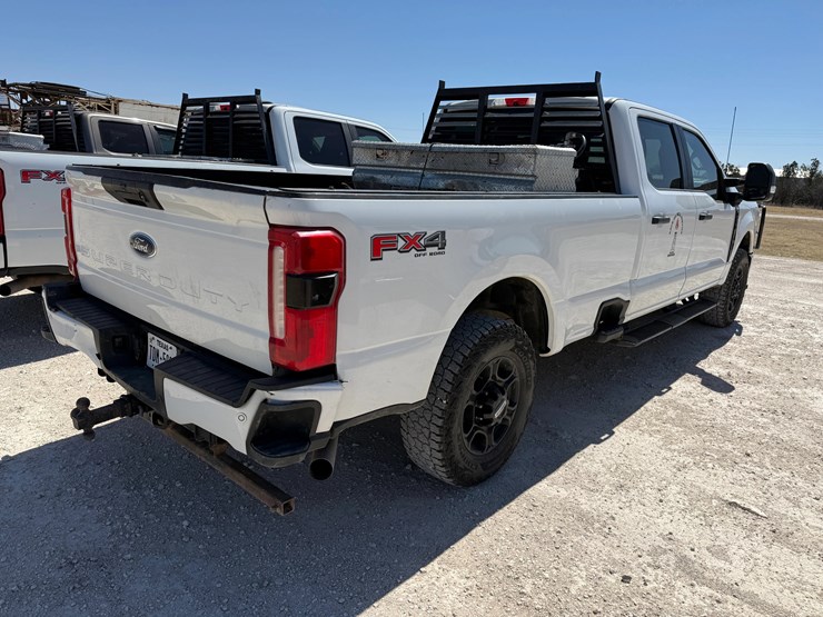 2023-ford-f250-image-6