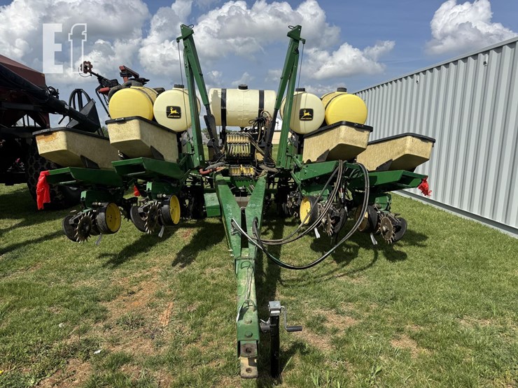 john-deere-7000-image-2