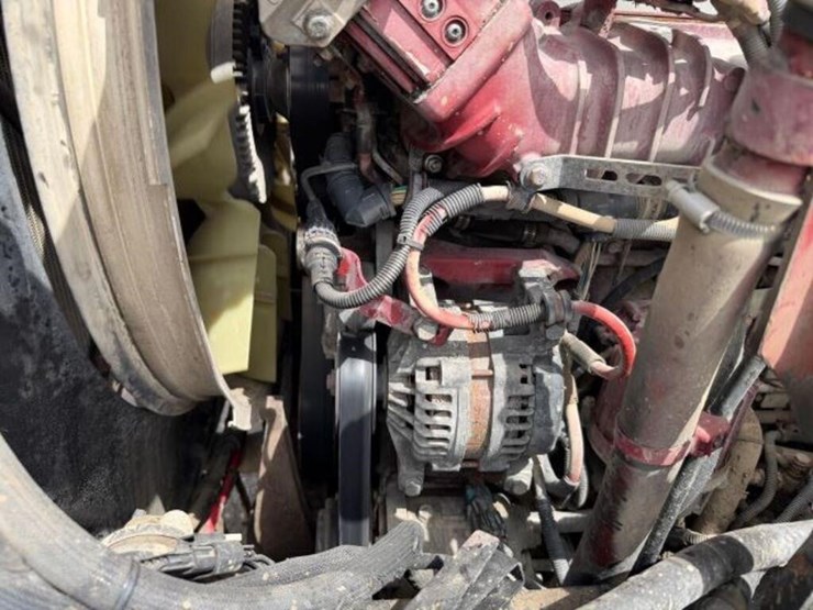 2011-mack-granite-gu813-image-44