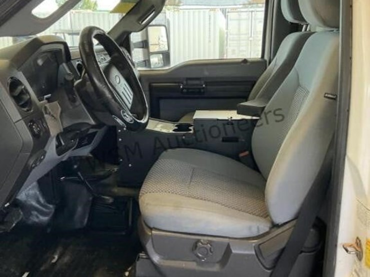 2016-ford-f350-image-24