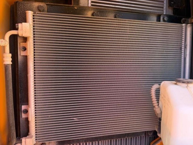 2023-hyundai-hx130a-lcr-image-26