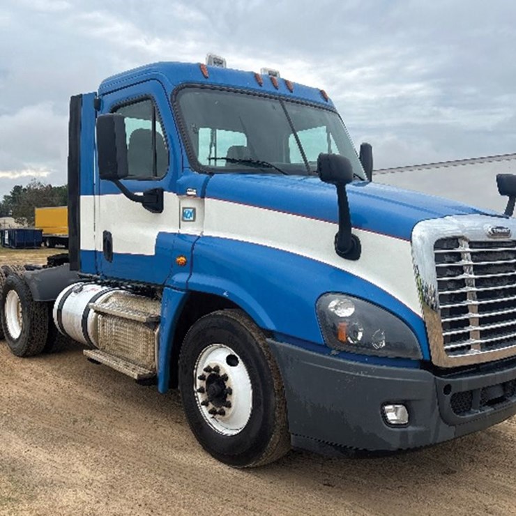 2019 FREIGHTLINER CASCADIA 125