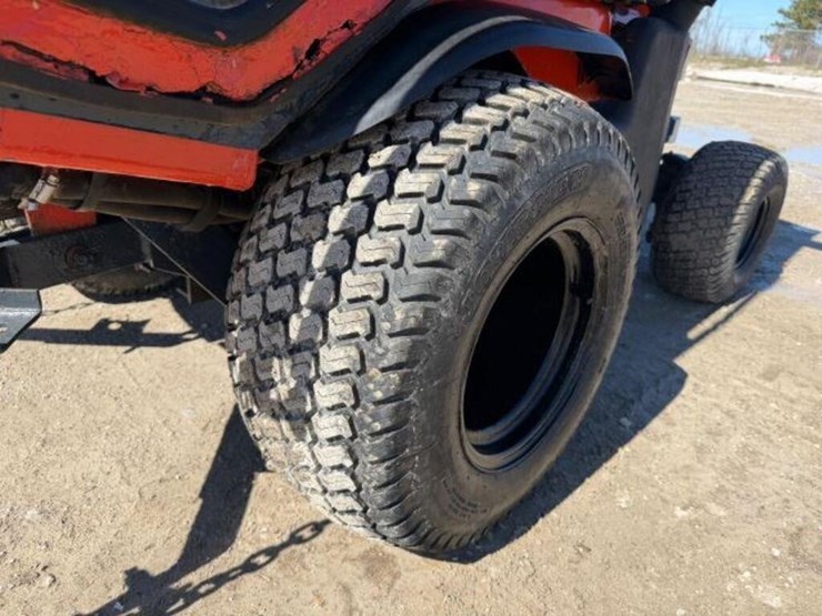 kubota-f2690-image-32