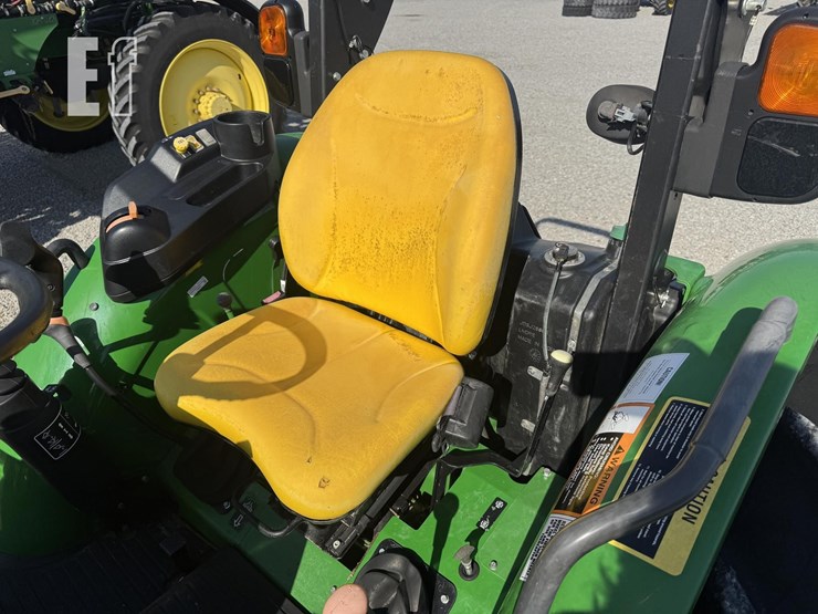 2022-john-deere-5055e-image-11