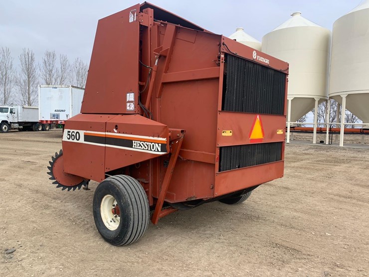 hesston-560-image-7