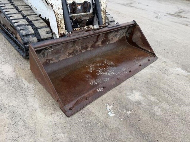 2016-bobcat-t750-image-17