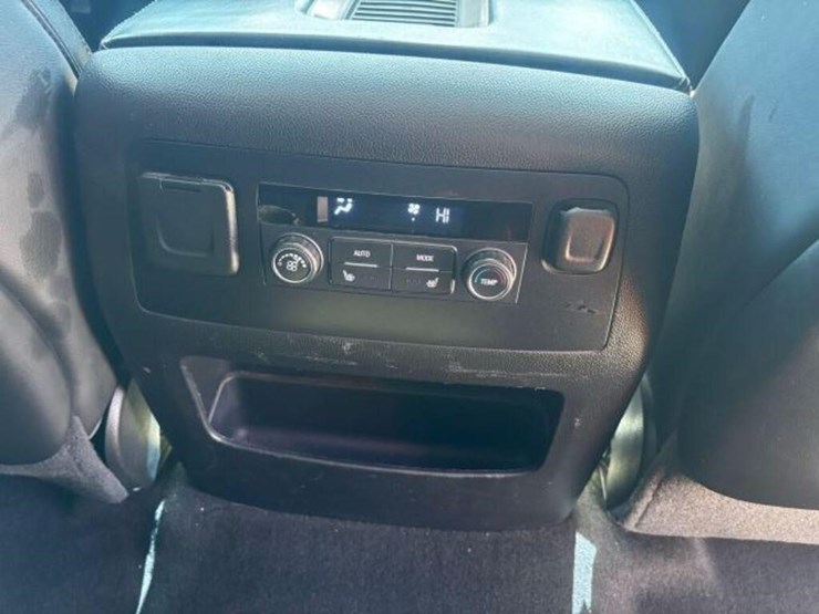 2016-gmc-yukon-denali-image-56